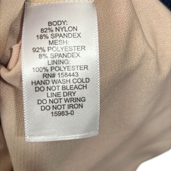 One Piece Swimsuit Woman’s Size 24W Mynah Leaves Tummy Control Medium Coverage - Picture 9 of 11